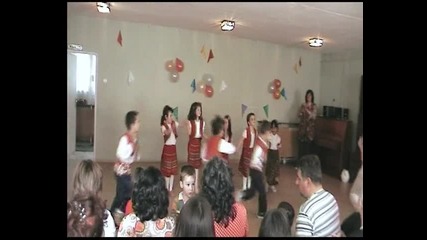 Народни танци. Ния - Сирма. Месец май 2008 г. - 12 