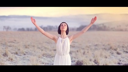 Miami Horror - I Look To You (ft. Kimbra) (720p)
