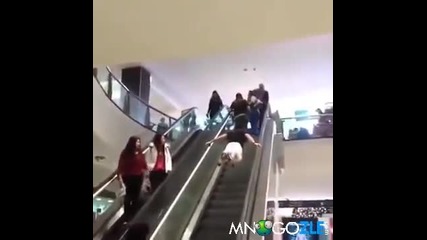 Супермен в мола
