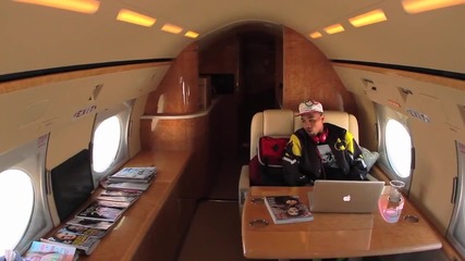 Chris Brown - How i feel ( Official Video )