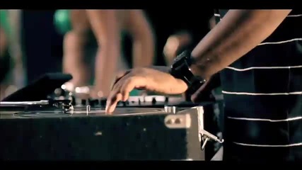 Текст ! B. O. B. Ft. Rivers Cuomo - Magic [ Official Music Video ] ( Високо Качество )