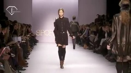 fashiontv Ftv.com - Liu Wen + Mariacarla Boscono + Mathilde Frachon - Models 