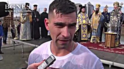 28-годишен военен хвана кръста на Богоявление в Пловдив