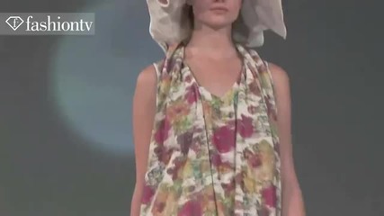 Hussein Chalayan Show - Paris Fashion Week Spring 2012 Pfw