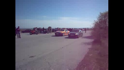 Свиленград драг Calibra 2.0 16v vs Civic Vtec 160hp.avi