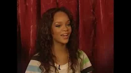 Rihanna Записва happy + малко интервю