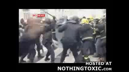 Полицай vs. Пожарникари - протест в Испания