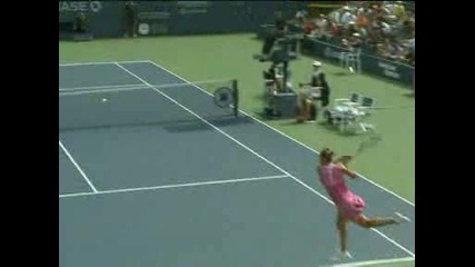 Серена Уилямс победи сестра си Винъс и е на 1/2 финал - Us Open 2008