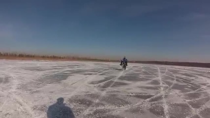 Готови за зимата Winter Stunt