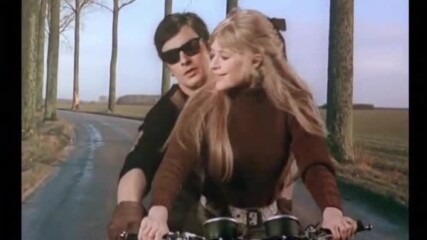 Момичето на мотоциклета (1968) - трейлър