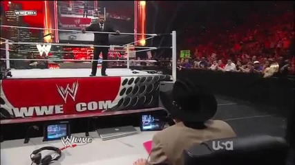 Суперзвездите от Wwe гласуваха вот на недоверие срещу Трите Хикса - Raw 10/3/11 Super Show [ Hd ]