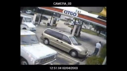 Разсеян пощальон ( гледай автомобила )