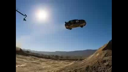 Ken Block Скача Със Своето Subaru Impreza