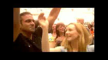 Nelly Furtado - Maneater