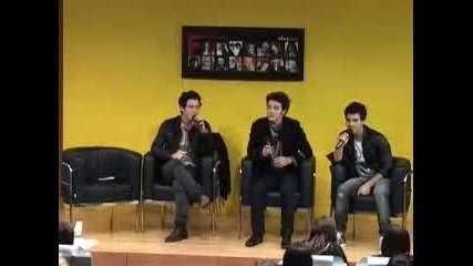 [new] Jonas Brothers - Please Be Mine [live]