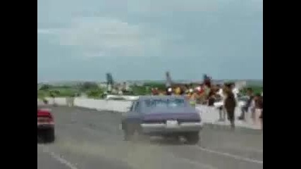 Chevy Nova Lila vs. Mustang Mach 1 