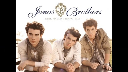 Обложката на албум на Jonas Brothers - Lines, Vines & Trying Times 