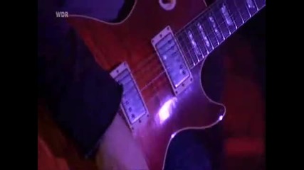 Guns N Roses - Cnocking On Heavens Door 