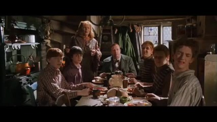 Хари Потър и Стаята на Тайните - Времето прекарано в дома на семейство Уизли