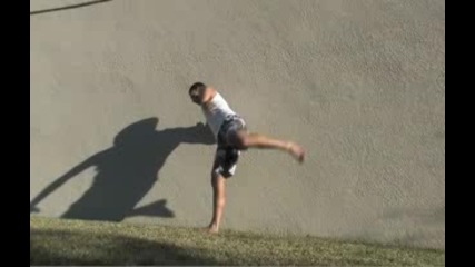 Learn Parkour Freerun Tricks - Palm Spin Gainer