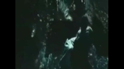 Kristen Stewart Jump in Ocean scene.