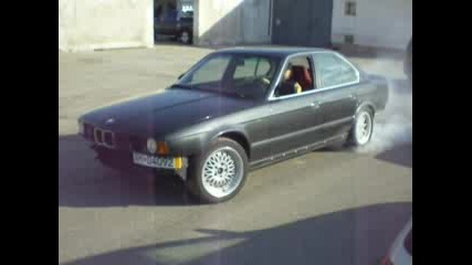 Bmw M5 Burnout Палене На Гуми