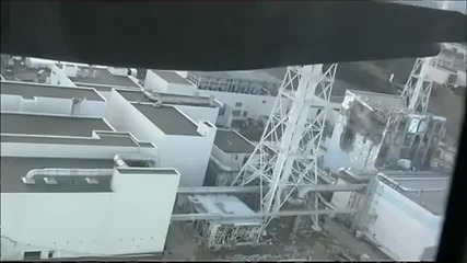 Полет над Ядрената електроцентрала Фукушима! От хеликоптера се виждат огромните щети! 
