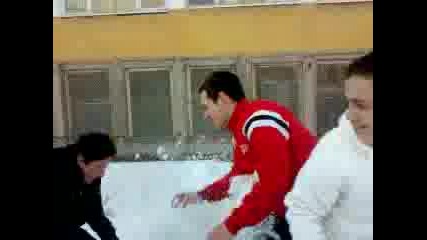 снежния приятел на любо