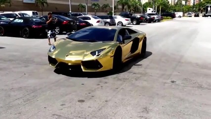 Доставка на златно Lamborghini
