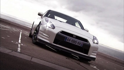 Годзила Nissan Gt-r 2012