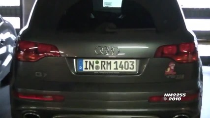 Два луксозни автомобила