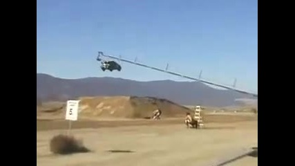 Ken Block прелита на 52метра (171ft) с Subaru Impreza 