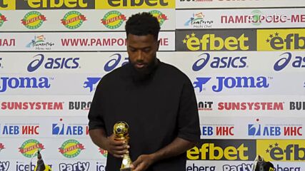 Наградиха Дюкенс Назон за Футболист №1 на деветия кръг в efbet Лига