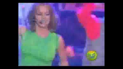 Britney Spears - Let Me Be - Превод
