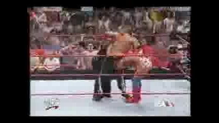 Kurt & Triple H Се Бият За Stephanie