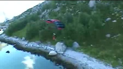Опасен скок с парашут