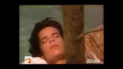 Stephanie Von Monaco - Ouragan
