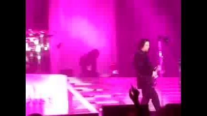 1вото шоу на Three Days Grace от турнето им в Канада - Pain 