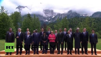 Germany: World leaders pose for group photo following G7 outreach meeting