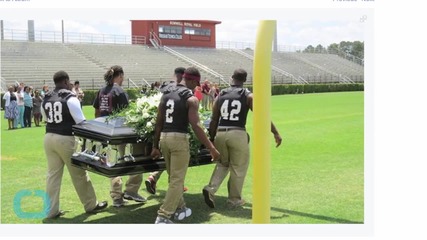 High School Football Players Fulfill Teammate's Dying Wish