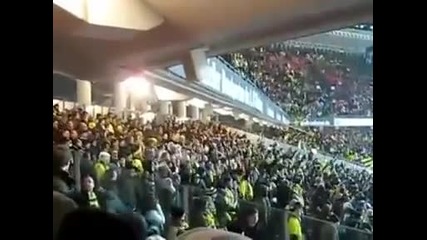 Земетресение направено от феновете на Борусия Дортмунд
