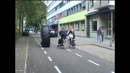 Яко возило - Monster Bike
