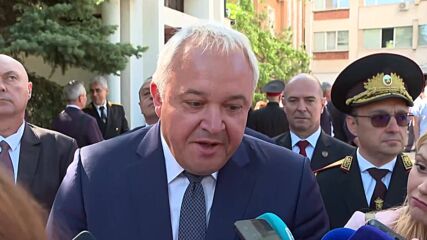 Демерджиев разпореди проверка на складовете за боеприпаси у нас