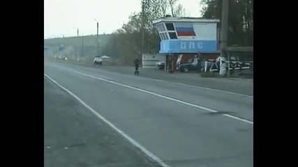 Полицаи не може да спира кола
