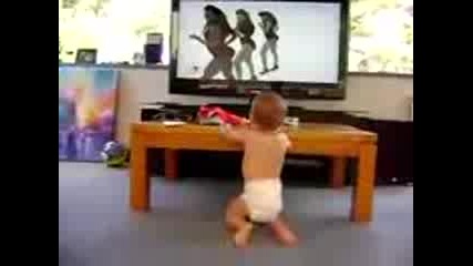 танцуващо бебе