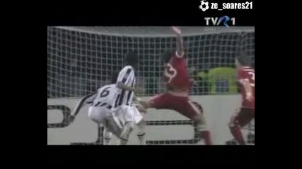 Ювентус - Байерн 1:3 гол на Марио Гомез 