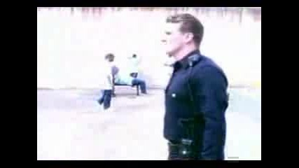 Rappin 4 Tay - Off Parole