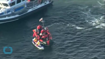 Seattle 'Kayaktivists' Detained for Blocking Drilling Rig