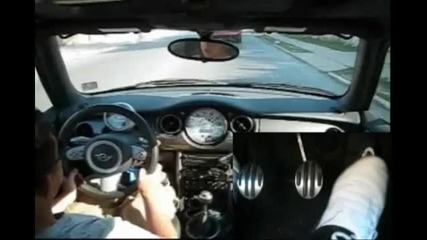 How to drive manual in traffic 