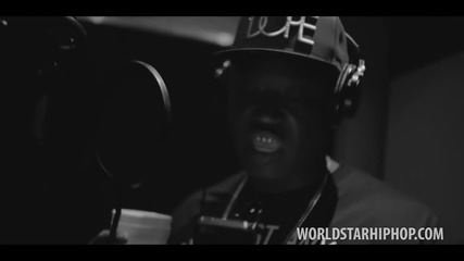 Juicy J - Denna Bitch (ft. Project Pat)